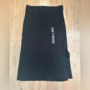 New with Tags Banana Republic Black Sweater Maxi Skirt-Size Large